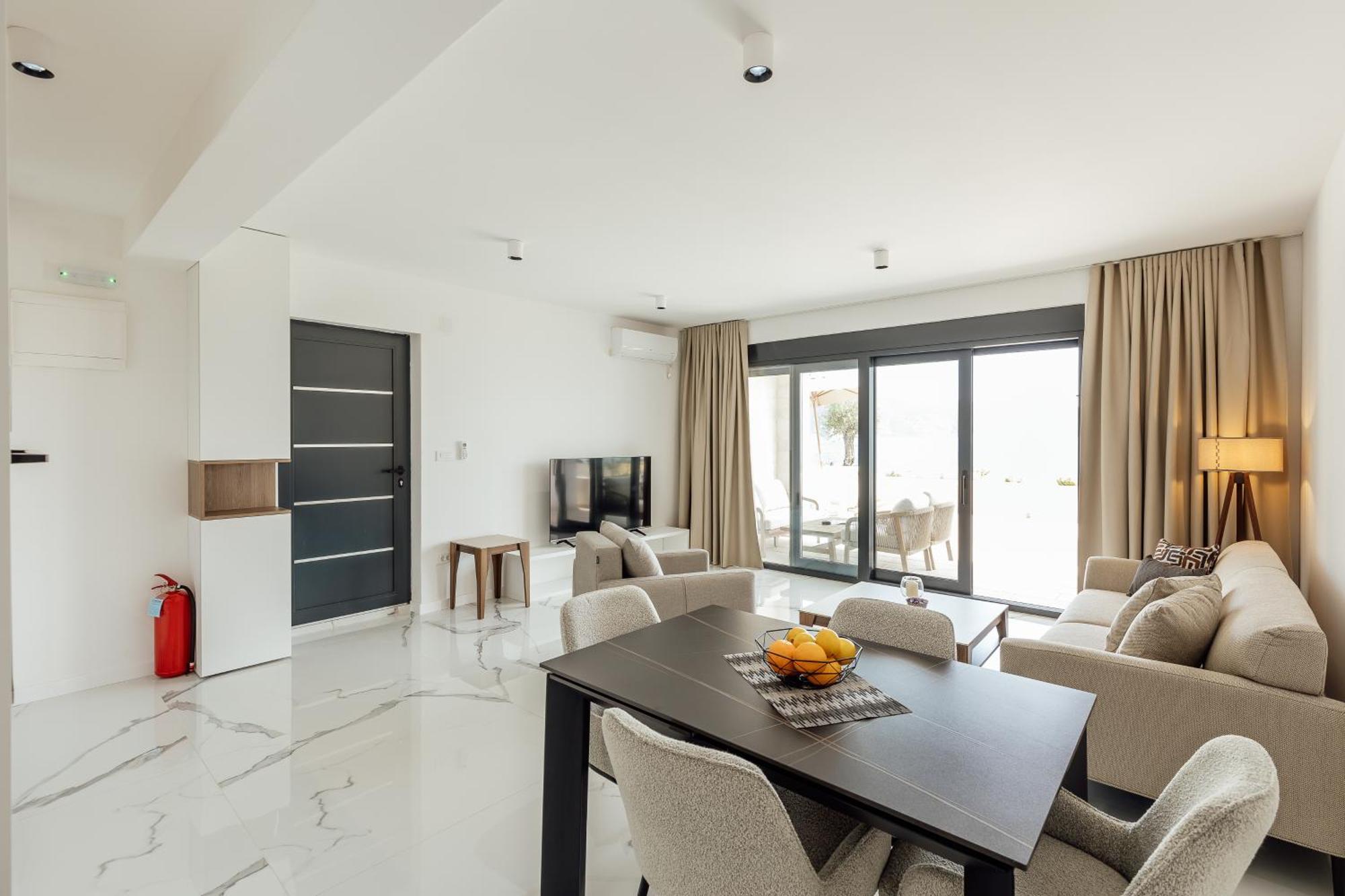 Savina Beachfront Oasis Herceg Novi Exteriör bild