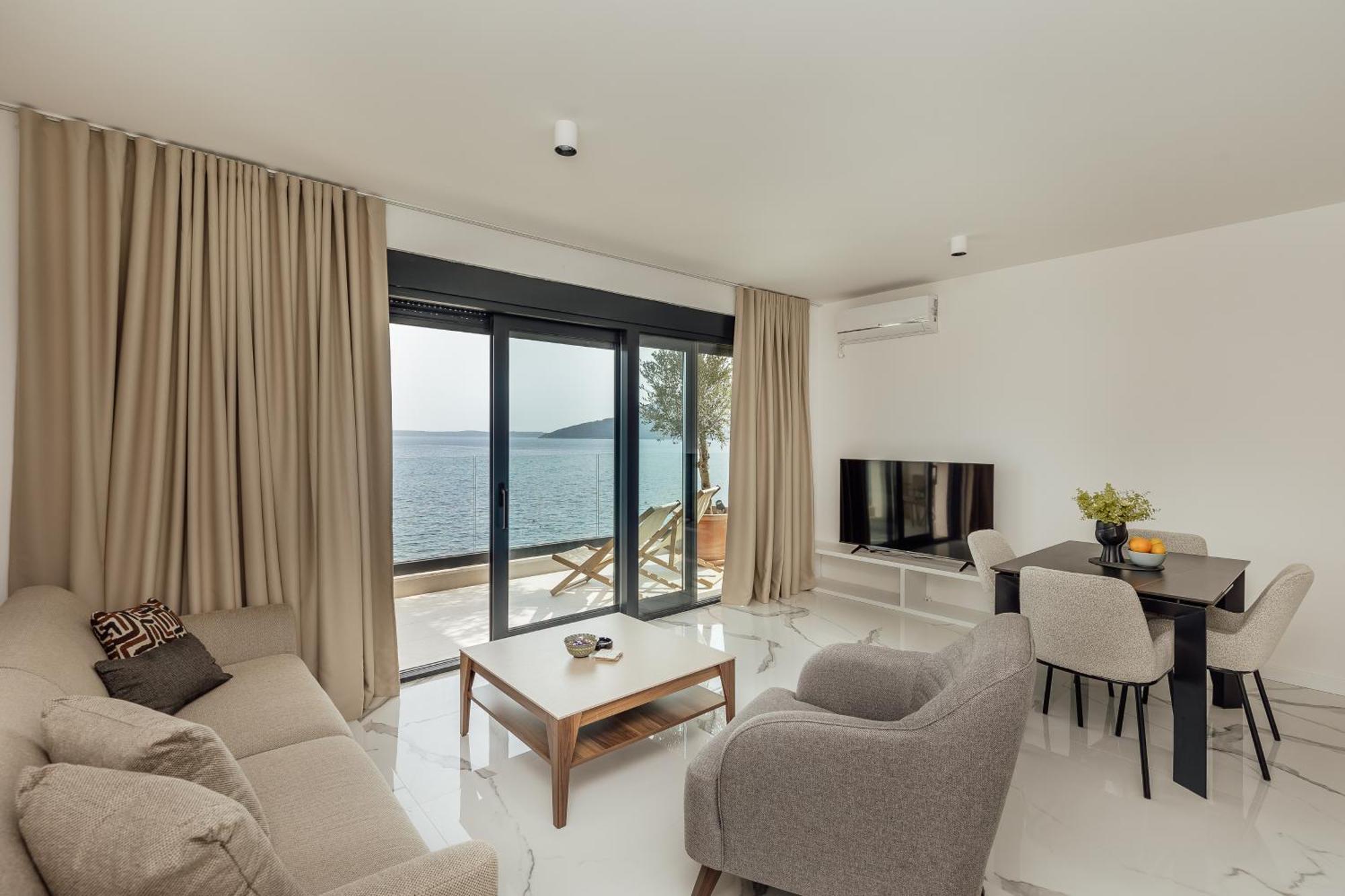 Savina Beachfront Oasis Herceg Novi Exteriör bild