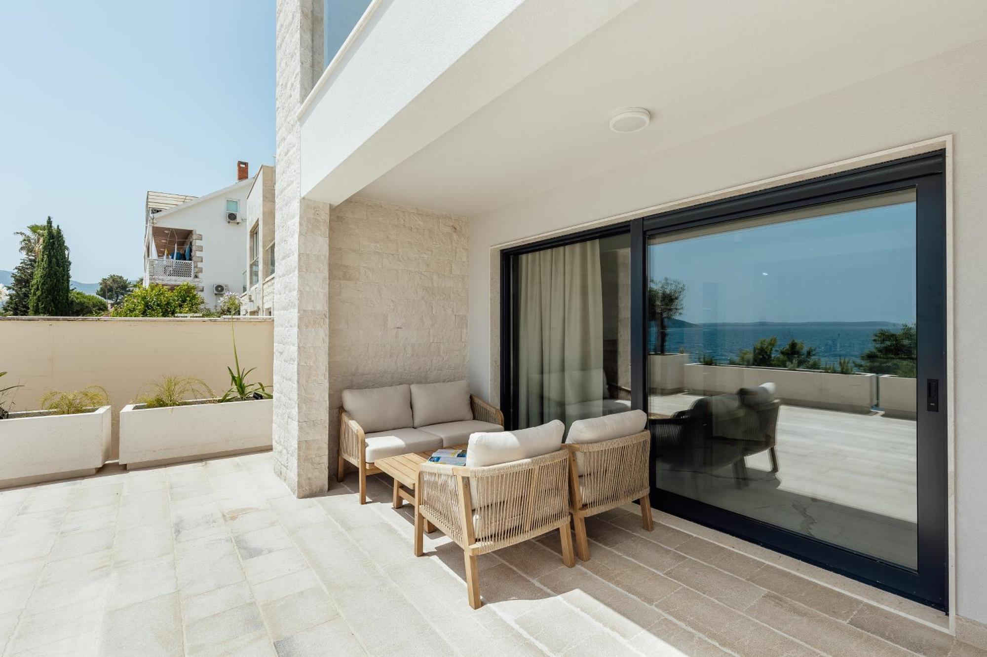 Savina Beachfront Oasis Herceg Novi Exteriör bild