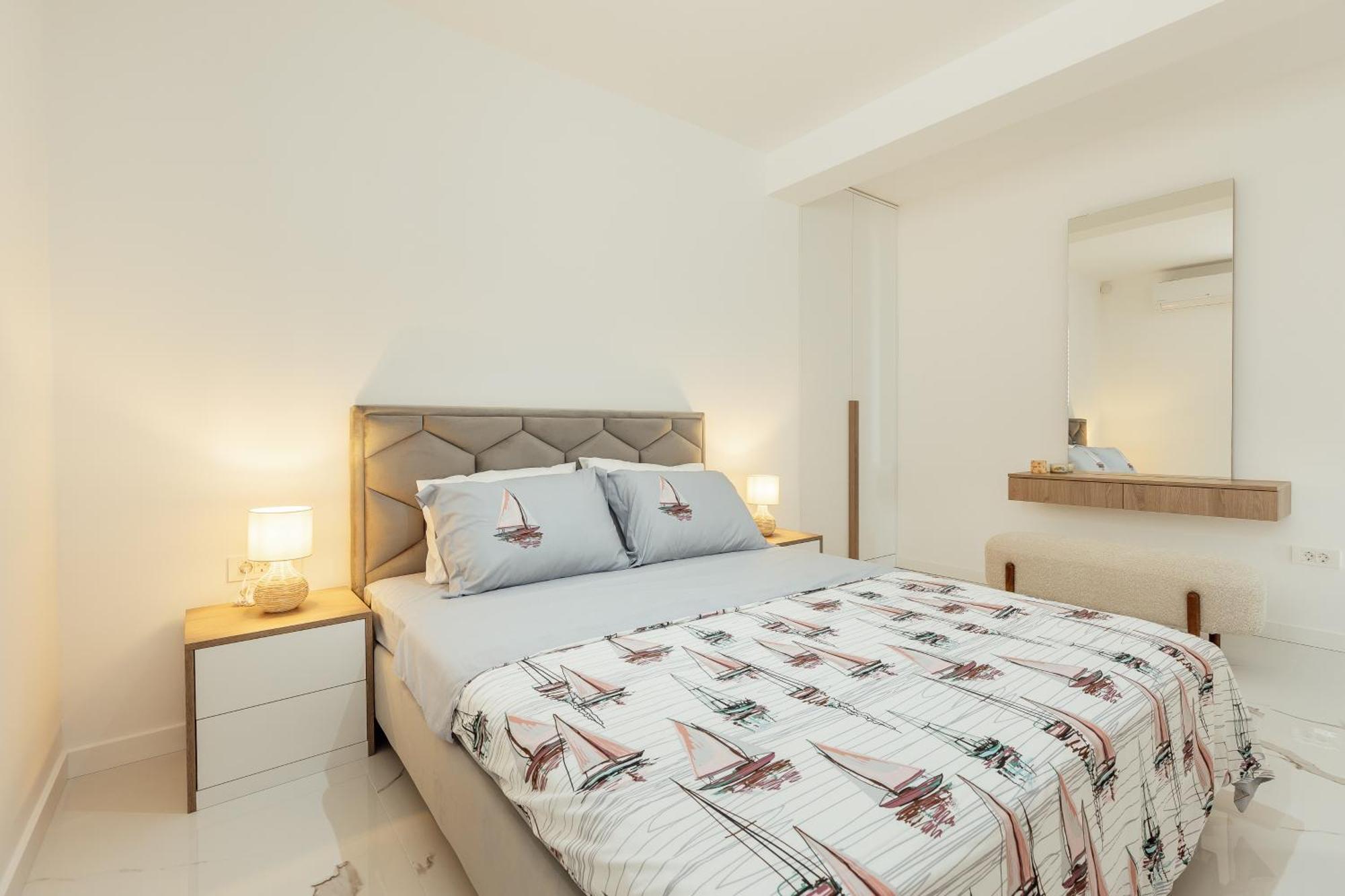 Savina Beachfront Oasis Herceg Novi Exteriör bild
